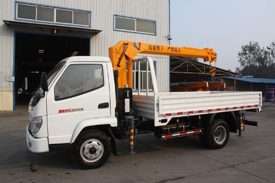 點擊查看詳細信息<br>標題：唐駿隨車吊 閱讀次數(shù)：3596