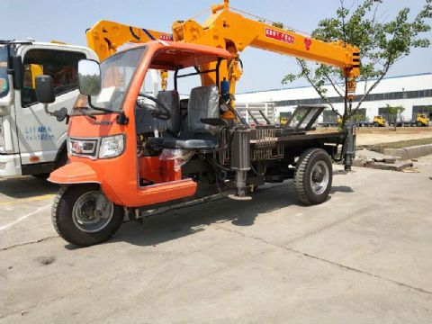 點擊查看詳細信息<br>標題：3噸移樹吊 閱讀次數(shù)：2260