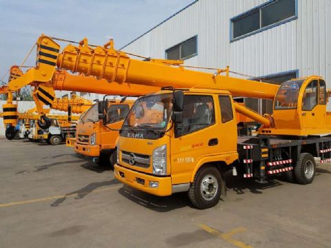 點(diǎn)擊查看詳細(xì)信息<br>標(biāo)題：8噸凱馬汽車(chē)吊 閱讀次數(shù)：2468