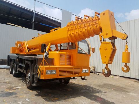 點(diǎn)擊查看詳細(xì)信息<br>標(biāo)題：18噸后雙橋自制吊 閱讀次數(shù)：2604