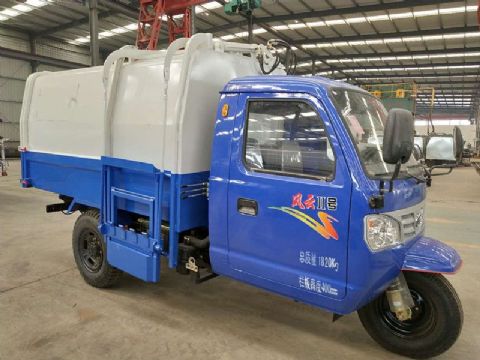 點(diǎn)擊查看詳細(xì)信息<br>標(biāo)題：5方風(fēng)云二號(hào)垃圾車(chē) 閱讀次數(shù)：2474