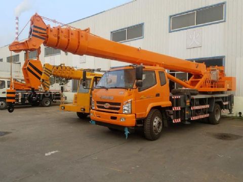 點(diǎn)擊查看詳細(xì)信息<br>標(biāo)題：16噸唐駿汽車吊 閱讀次數(shù)：2509