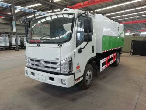 點(diǎn)擊查看詳細(xì)信息<br>標(biāo)題：9方柴油垃圾車(chē) 閱讀次數(shù)：3721